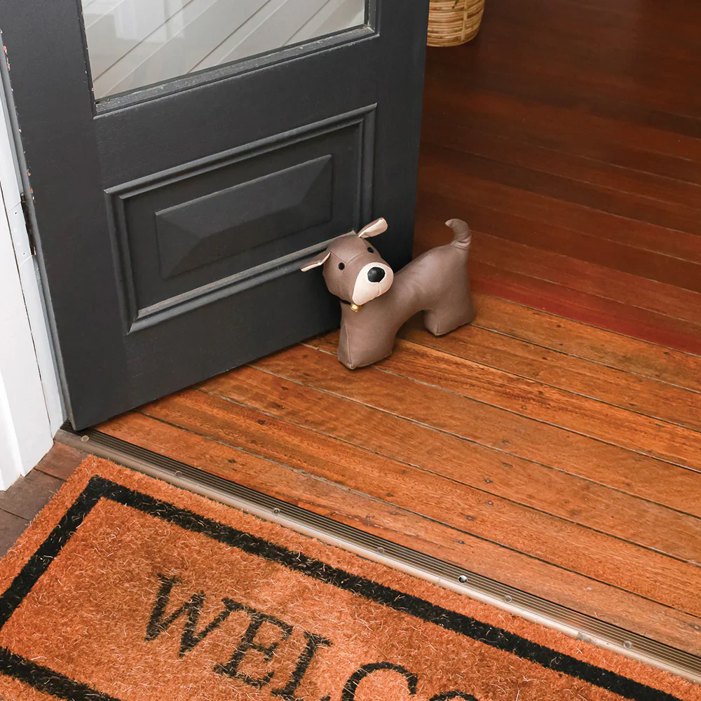 Brown Dog Doorstop - Image 2