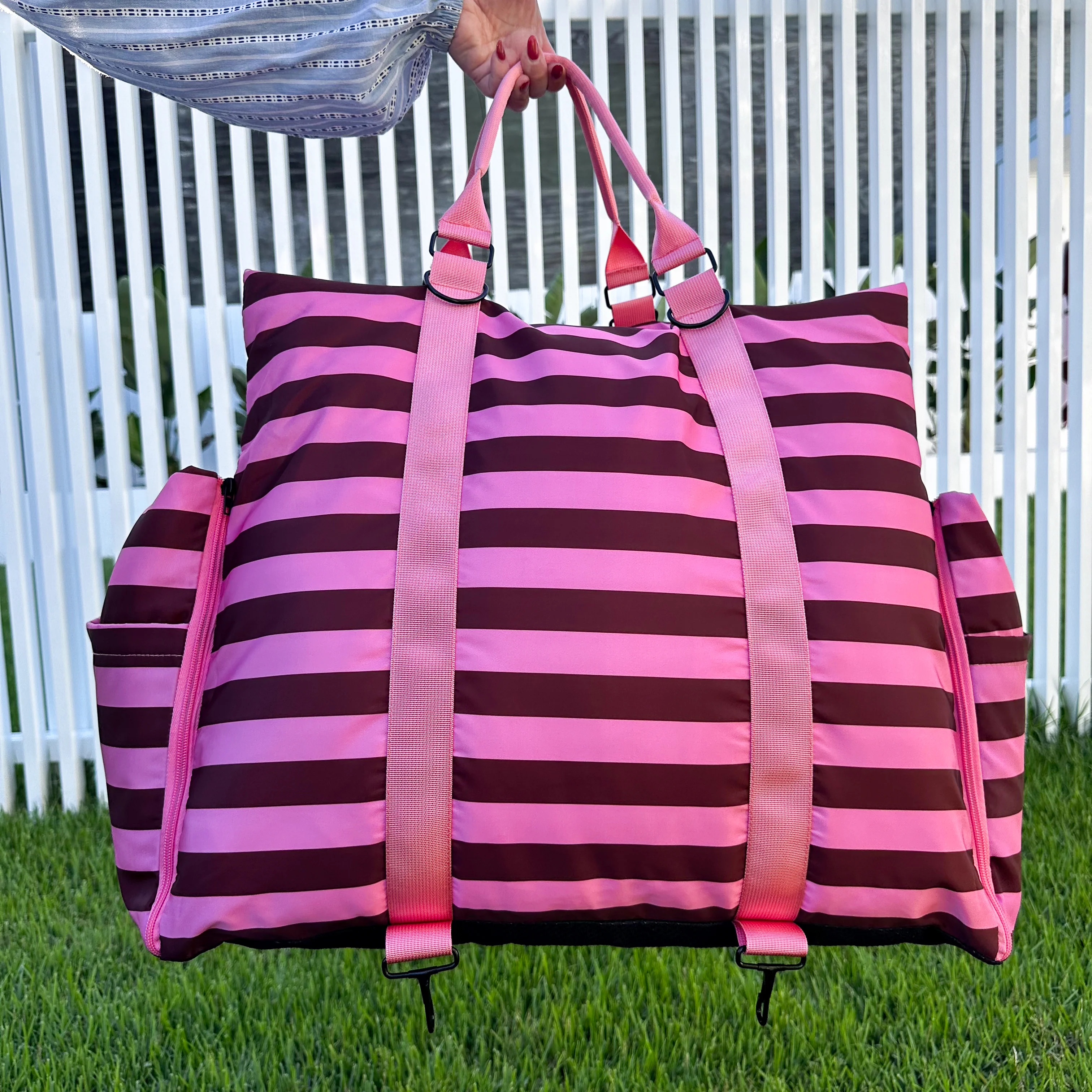 Deluxe Travel Car Bed: Blushing Stripes - Image 4