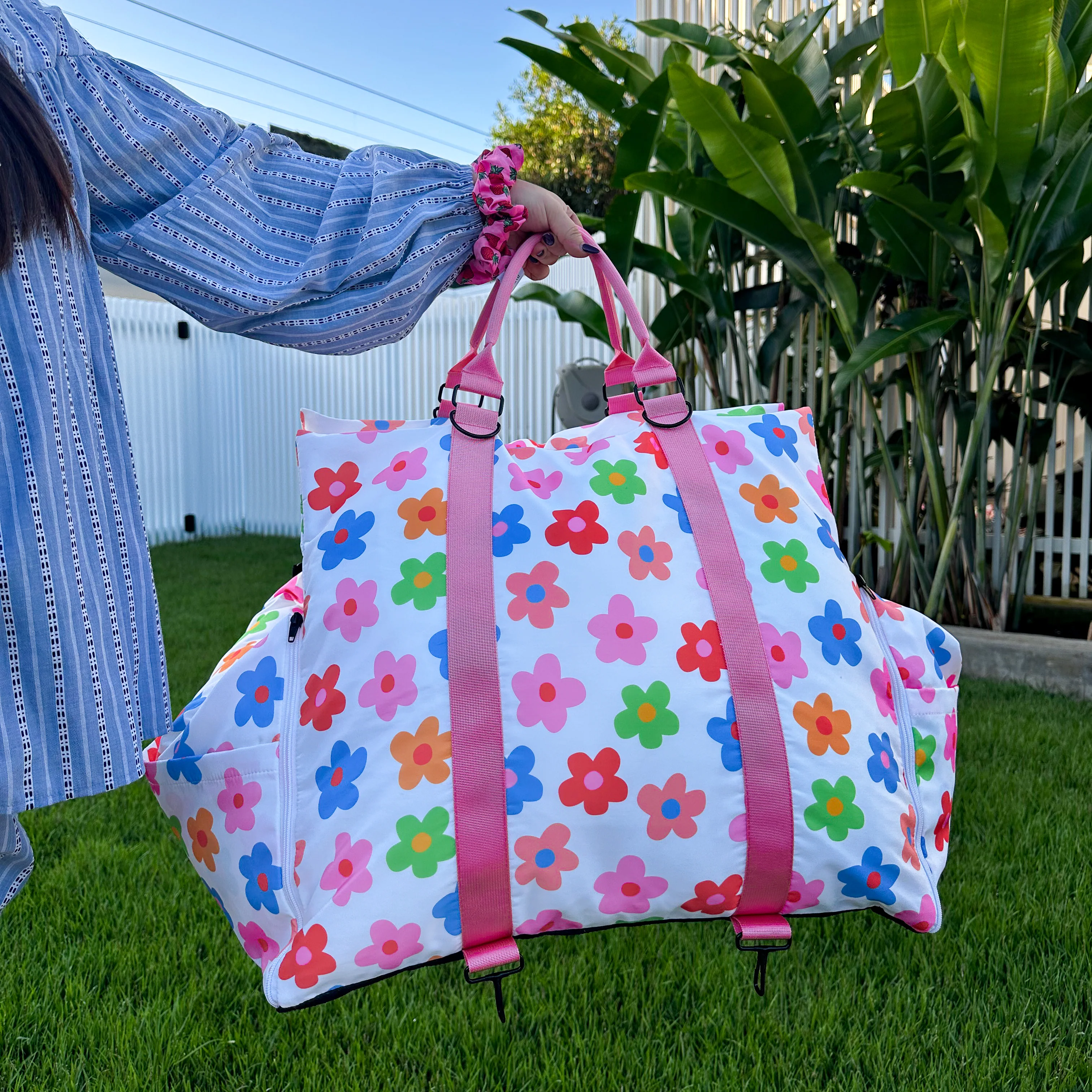 Deluxe Travel Car Bed: Posy - Image 13