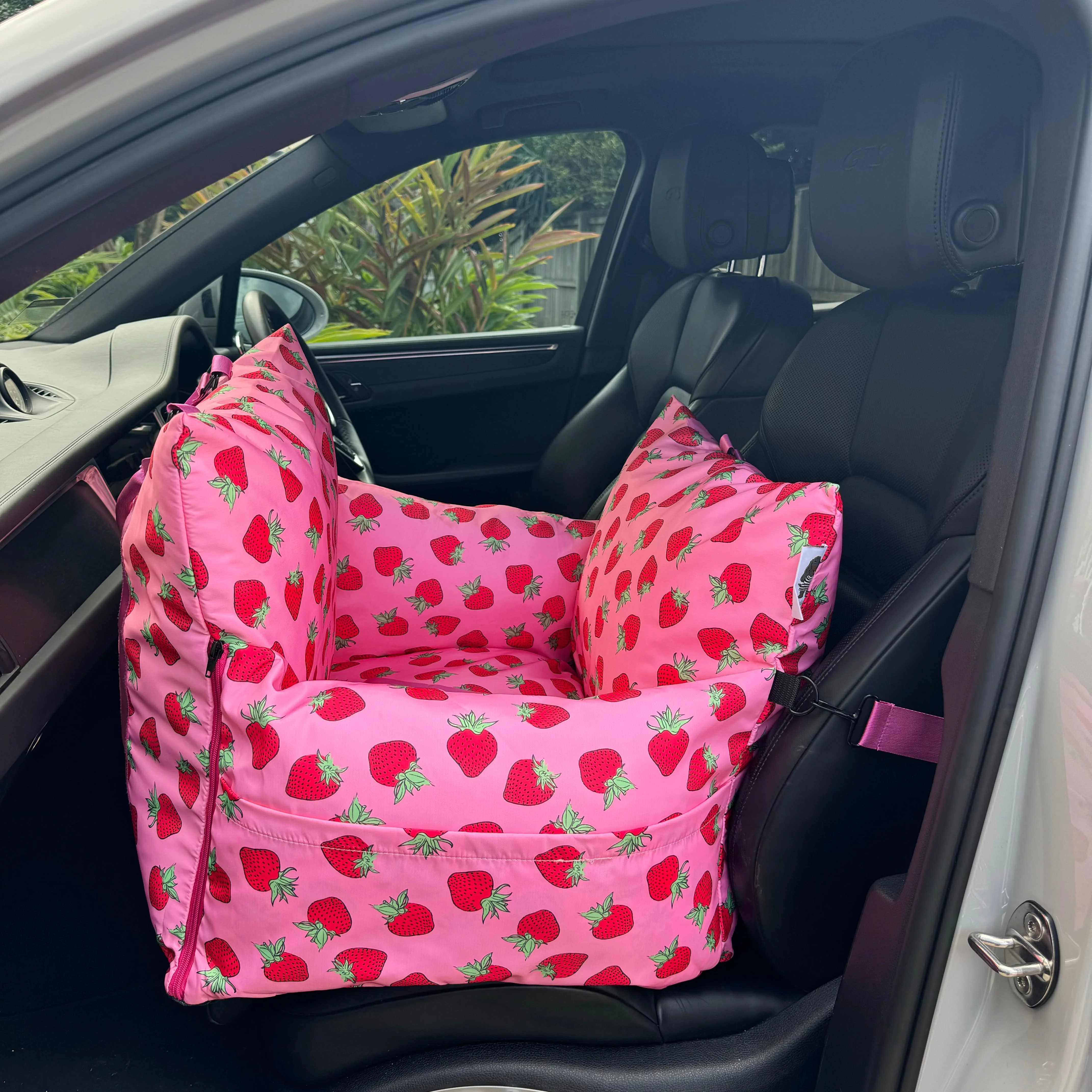 Deluxe Travel Car Bed: Strawberries - Image 10