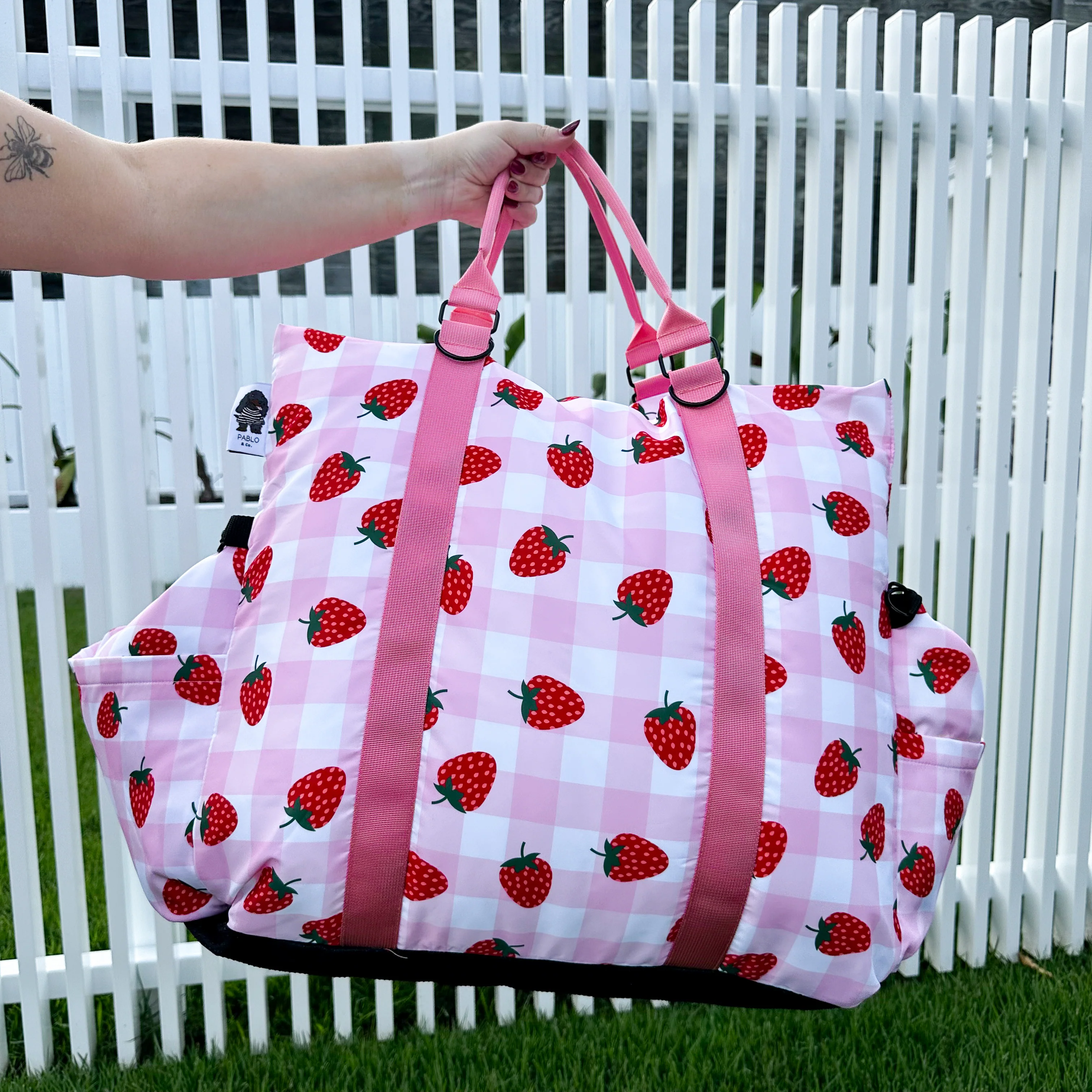 Deluxe Travel Car Bed: Strawberry Fields - Image 5