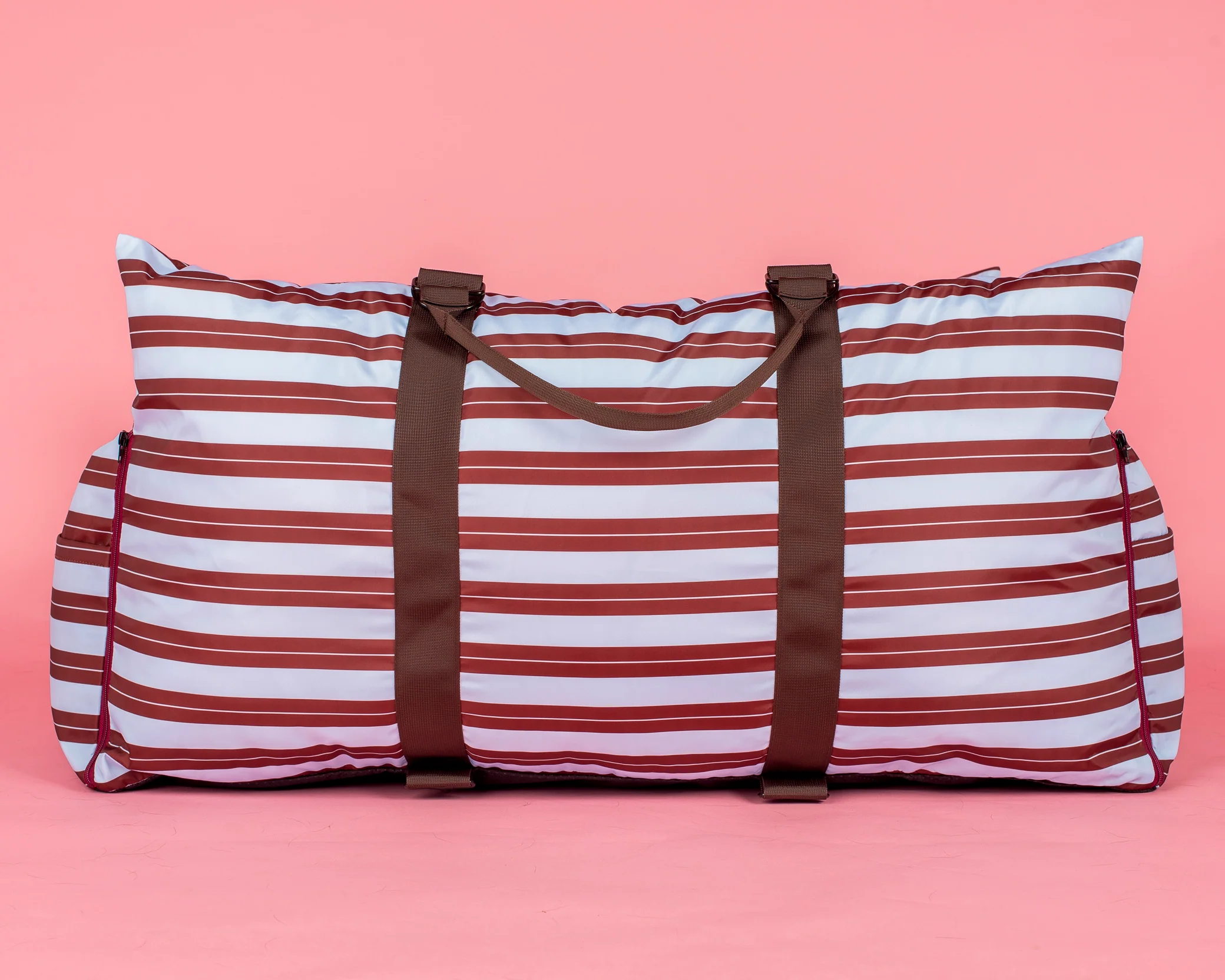 Deluxe Travel Car Bed: Sunday Stripes
