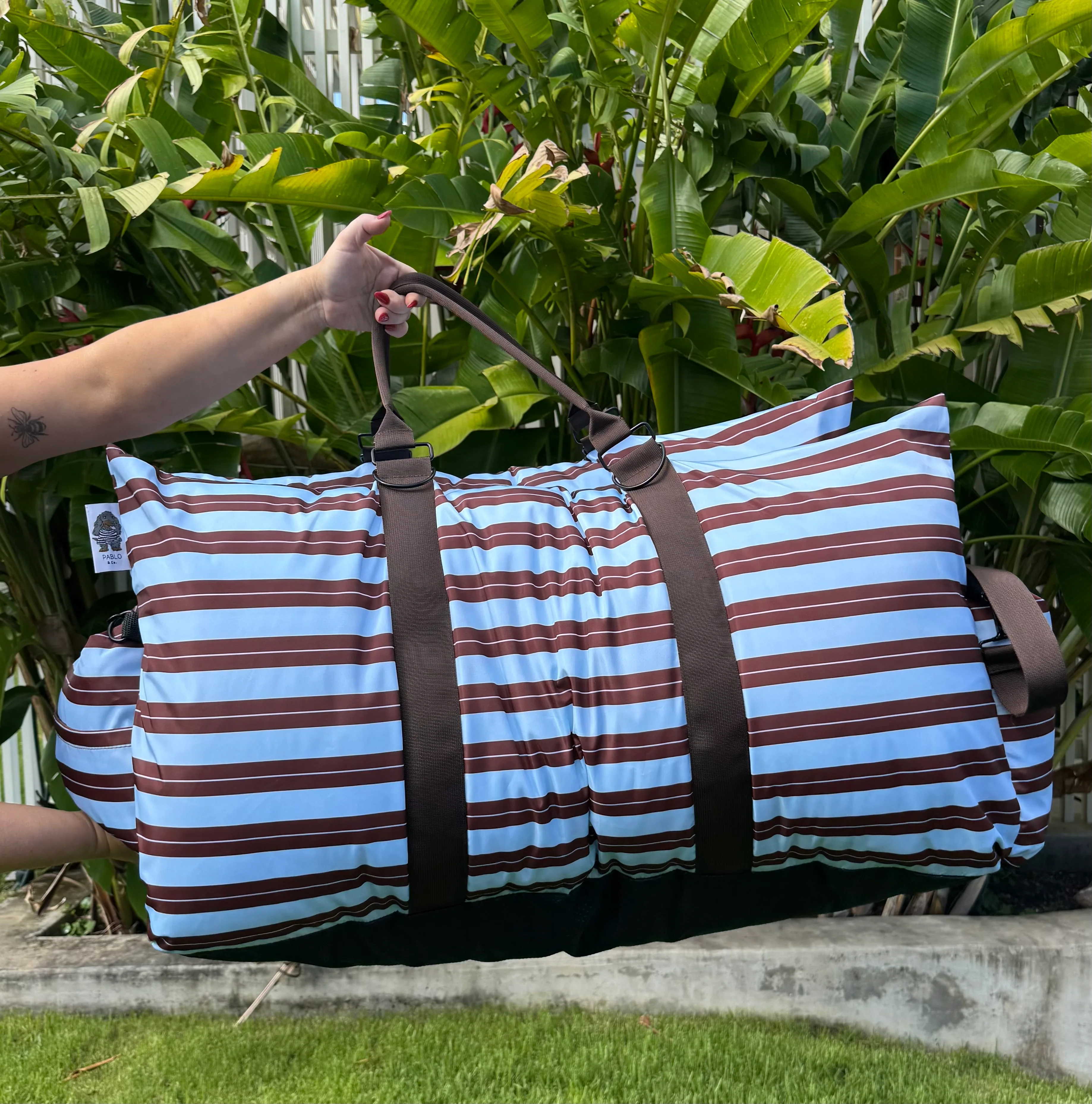 Deluxe Travel Car Bed: Sunday Stripes - Image 2