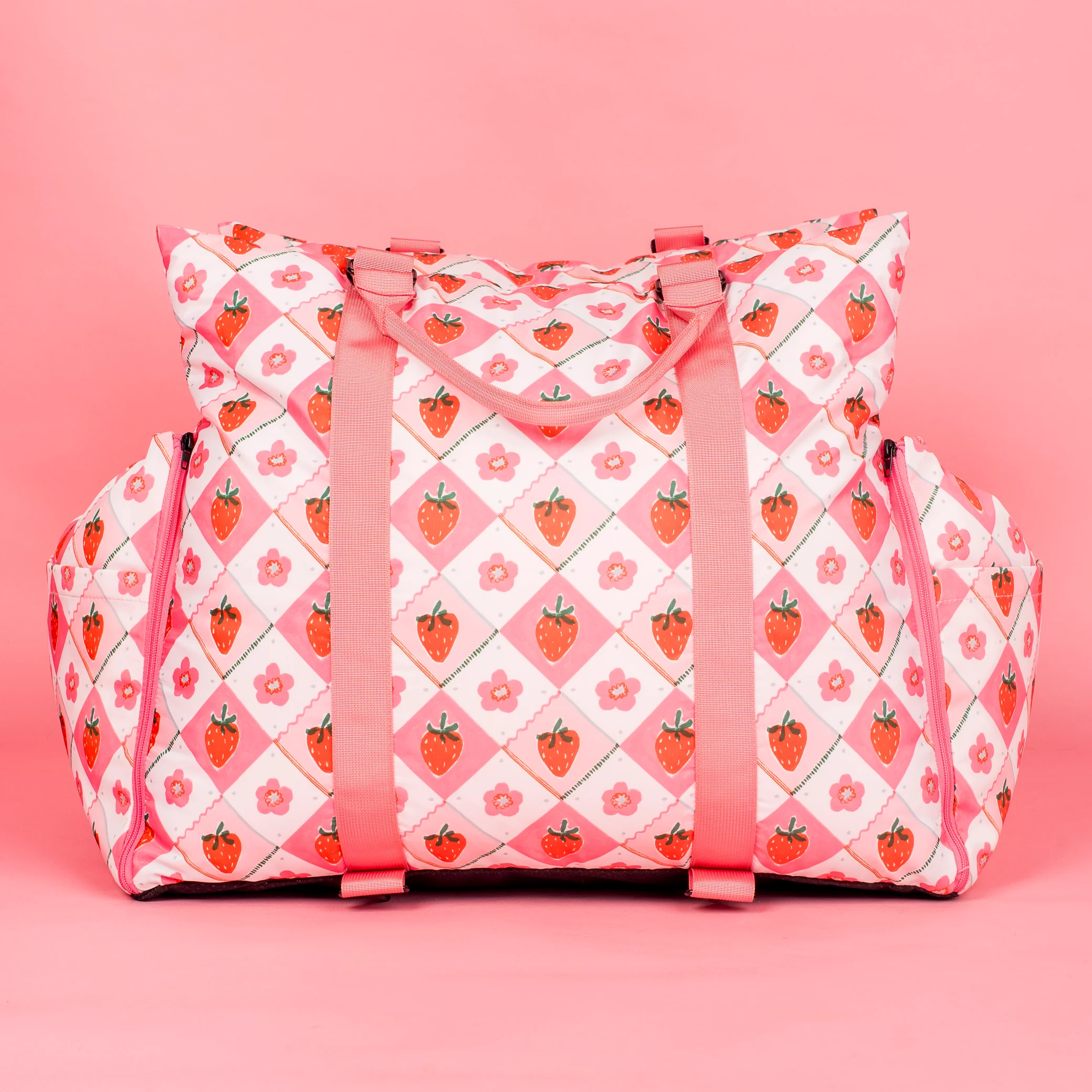 Deluxe Travel Car Bed: Strawberry Patch - Image 2