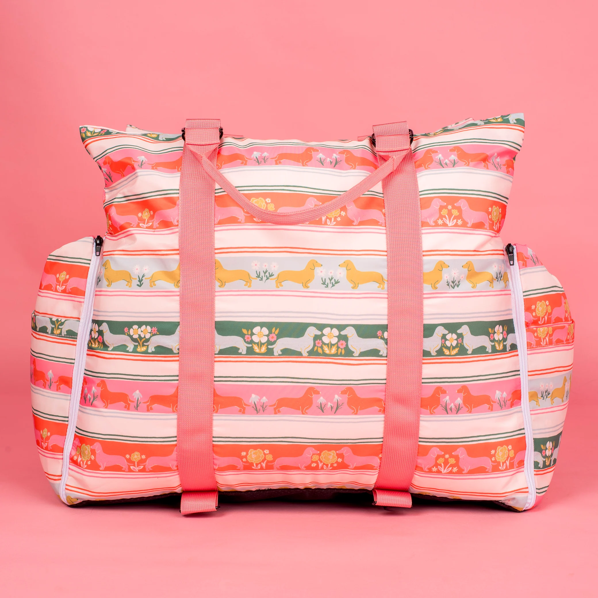 Deluxe Travel Car Bed: The Blooming Dachshund - Image 2