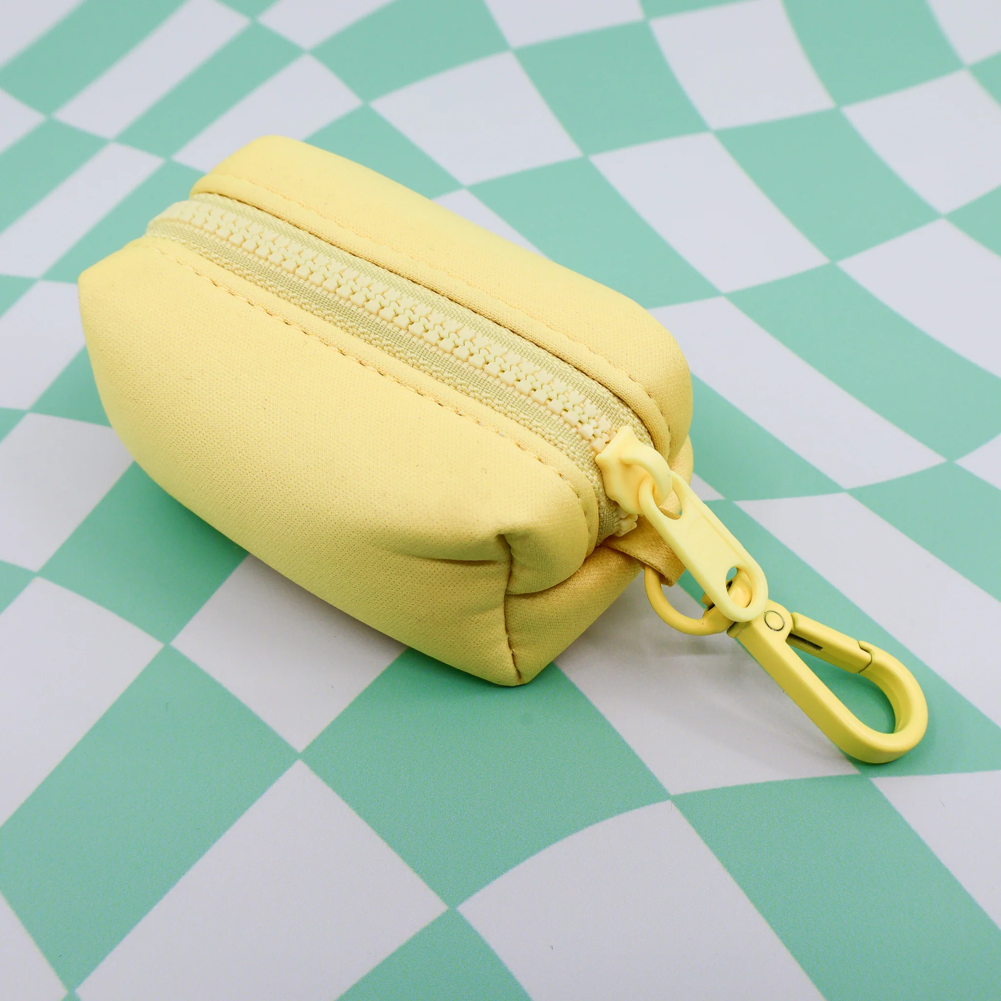 Lemonade: Poop Bag Holder - Image 2