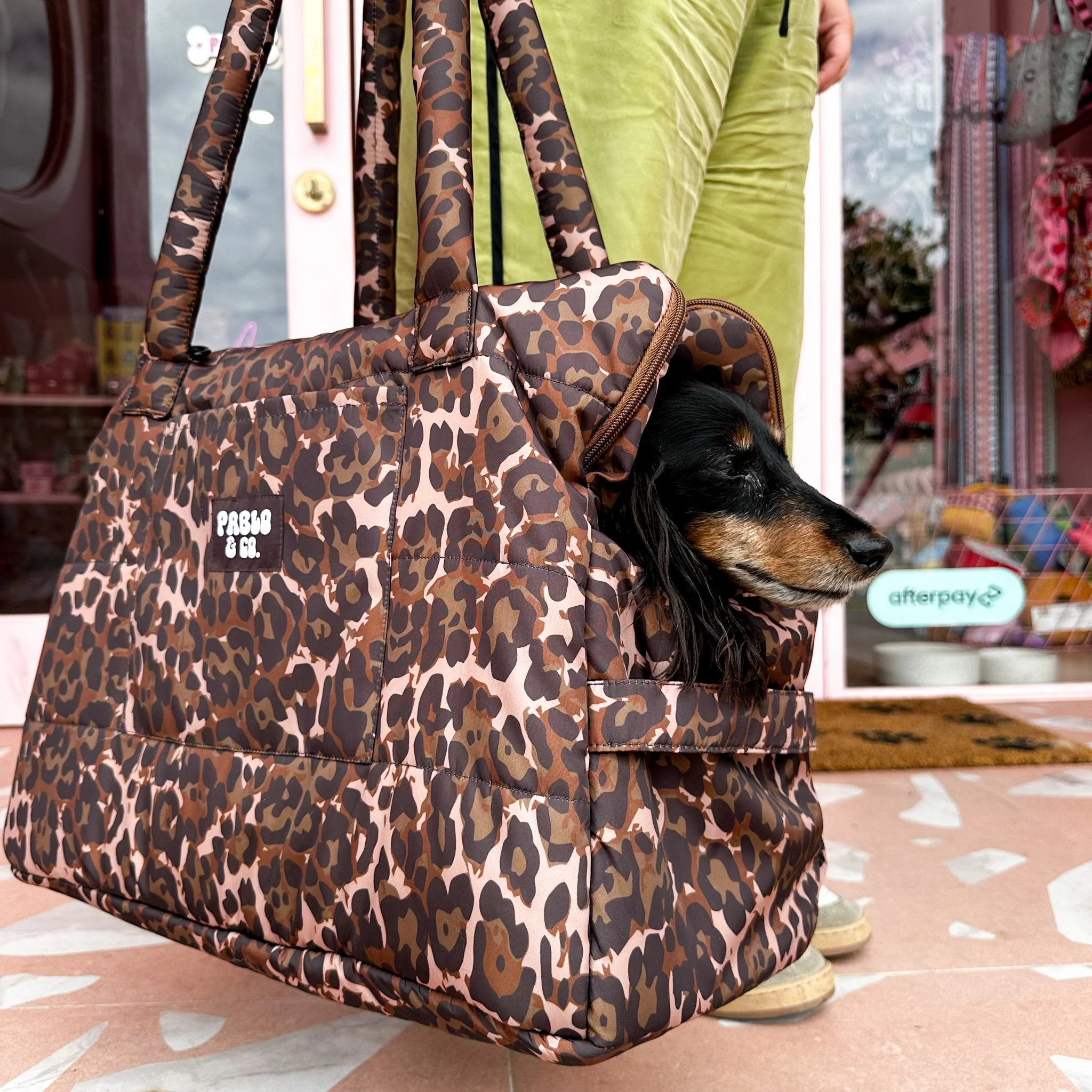 Leopard: Travel Bag - Image 7