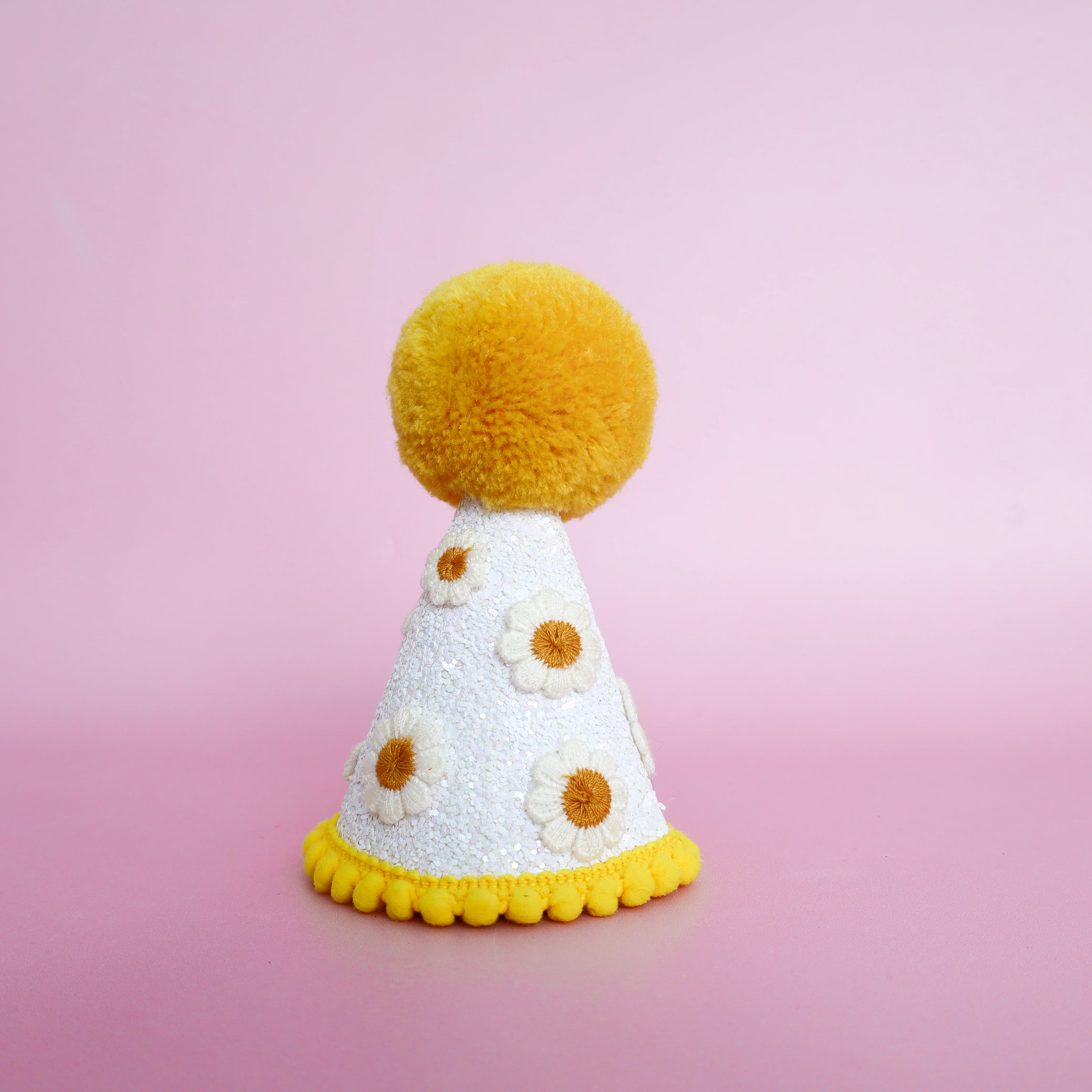 Pablo's Pawty Hat: Yellow Daisy