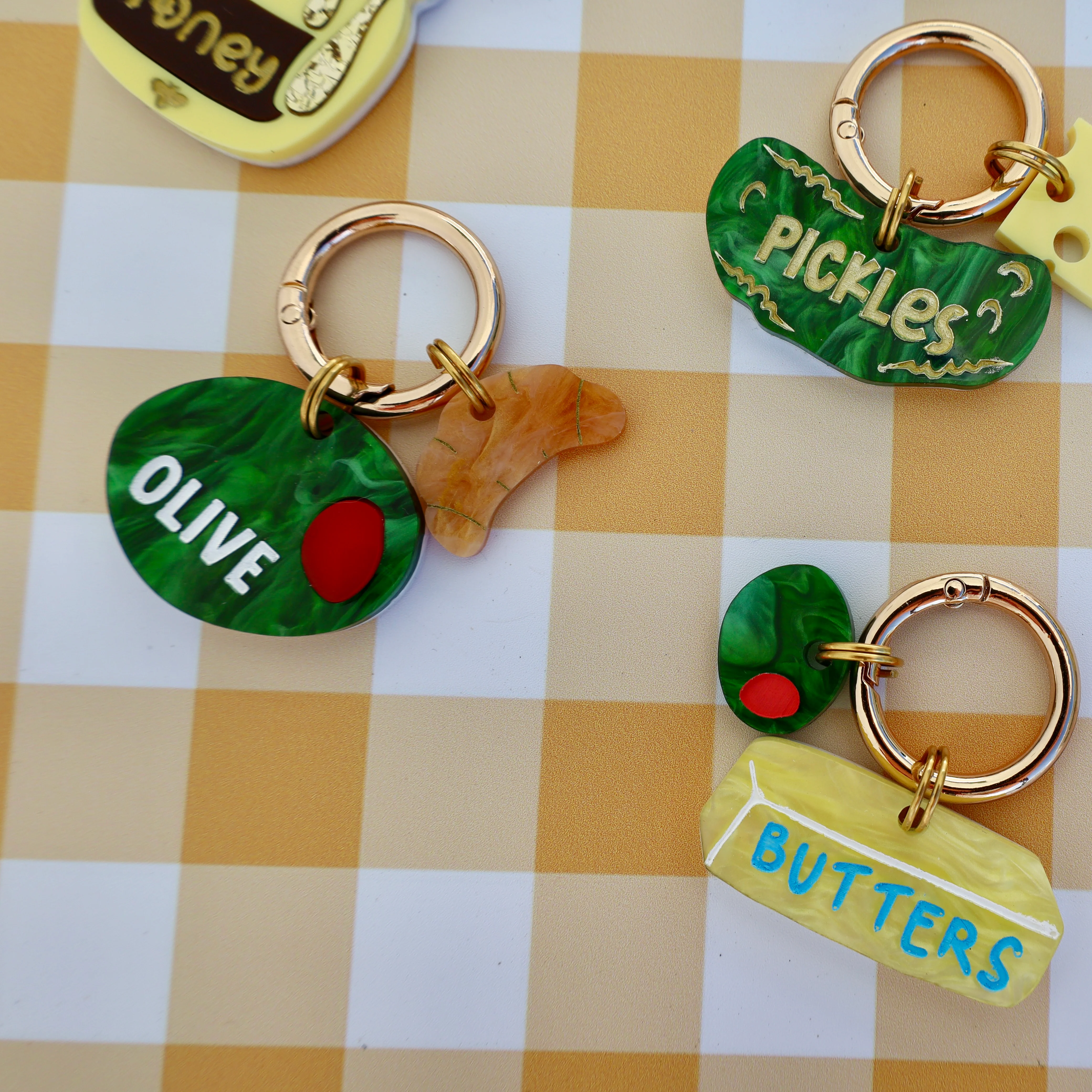 Personalised Pet ID Tag: Olive - Image 3