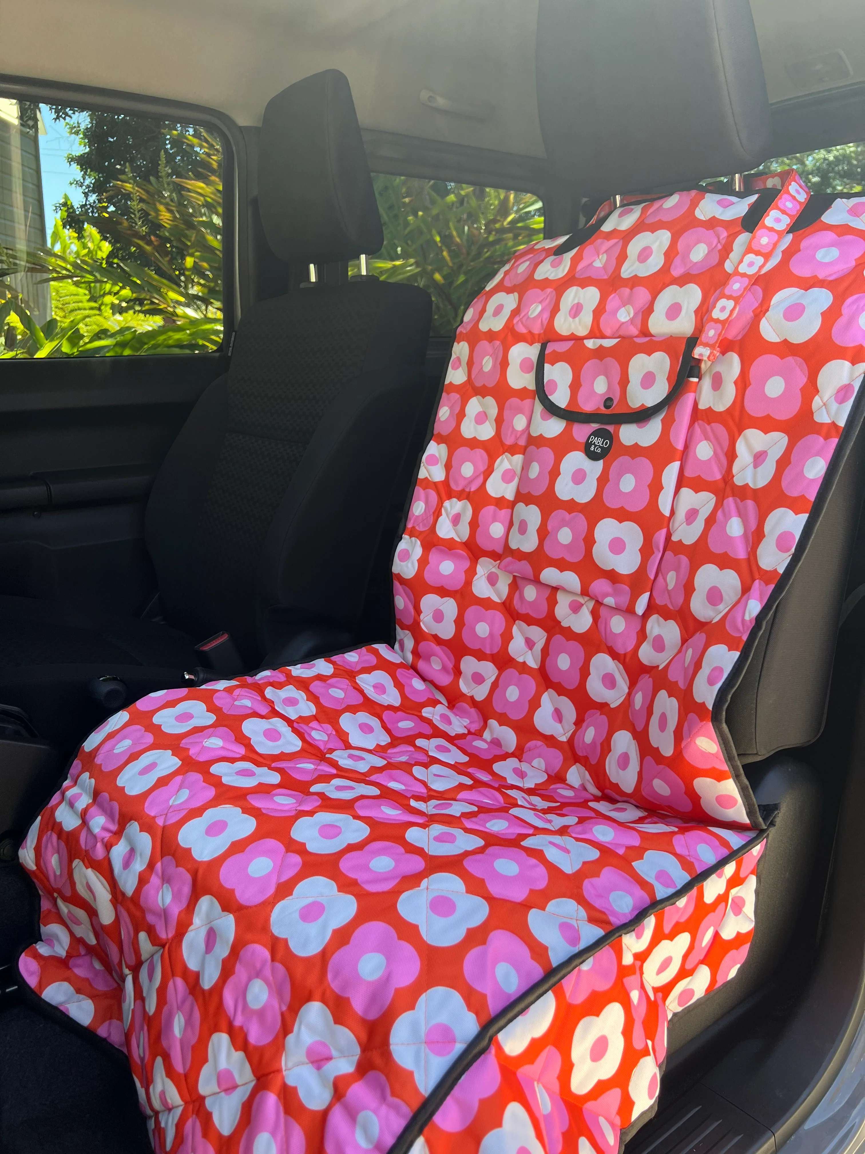 Pink Checkered Daisies: Single Car Seat Cover