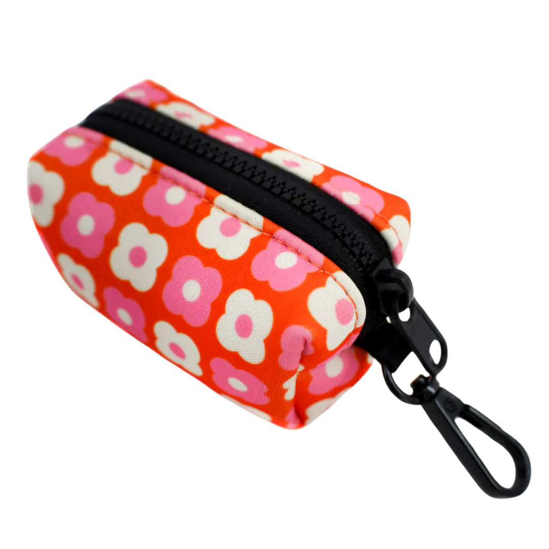 Pink Checkered Daisies - Poop Bag Holder - Image 2
