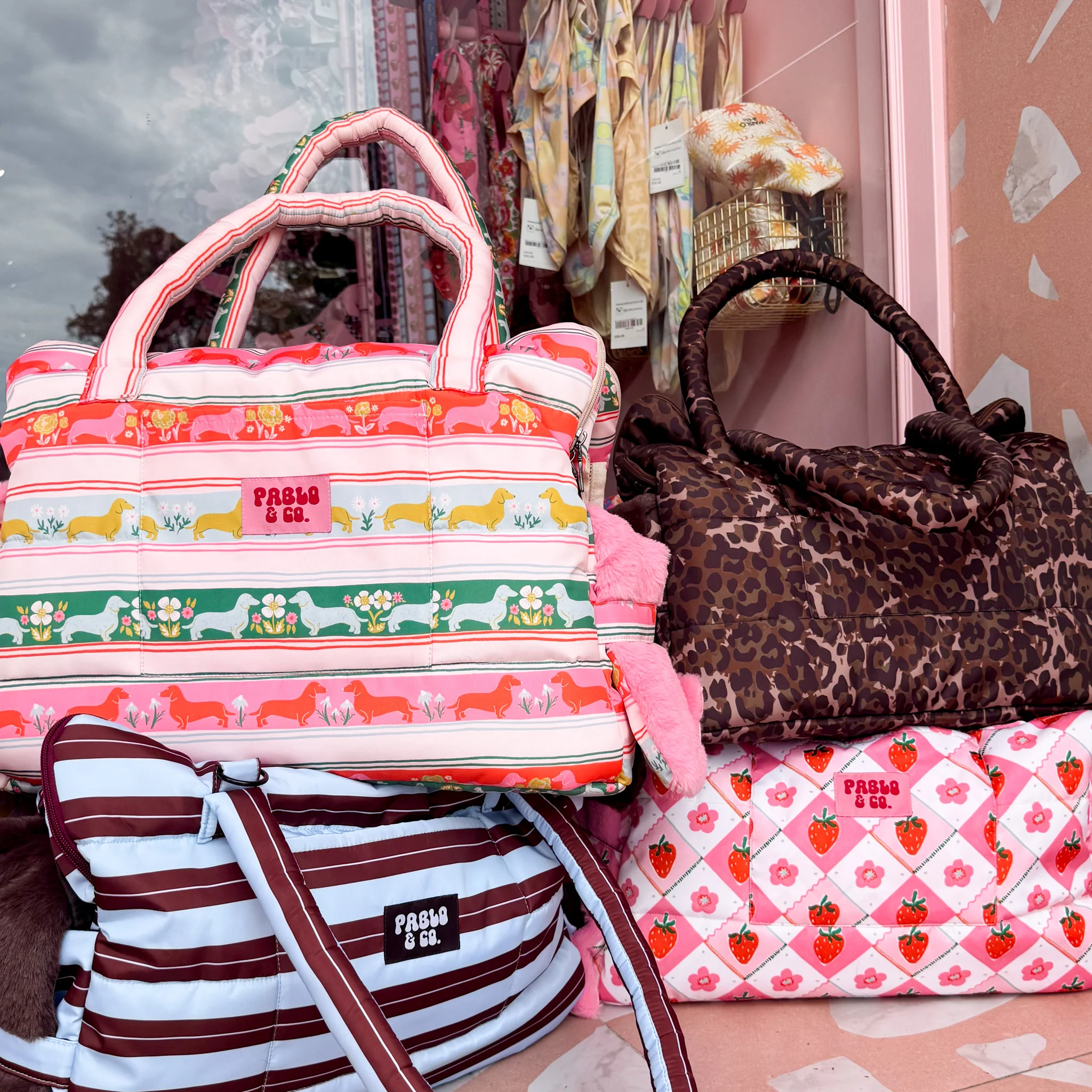 Strawberry Patch: Travel Bag - Image 12